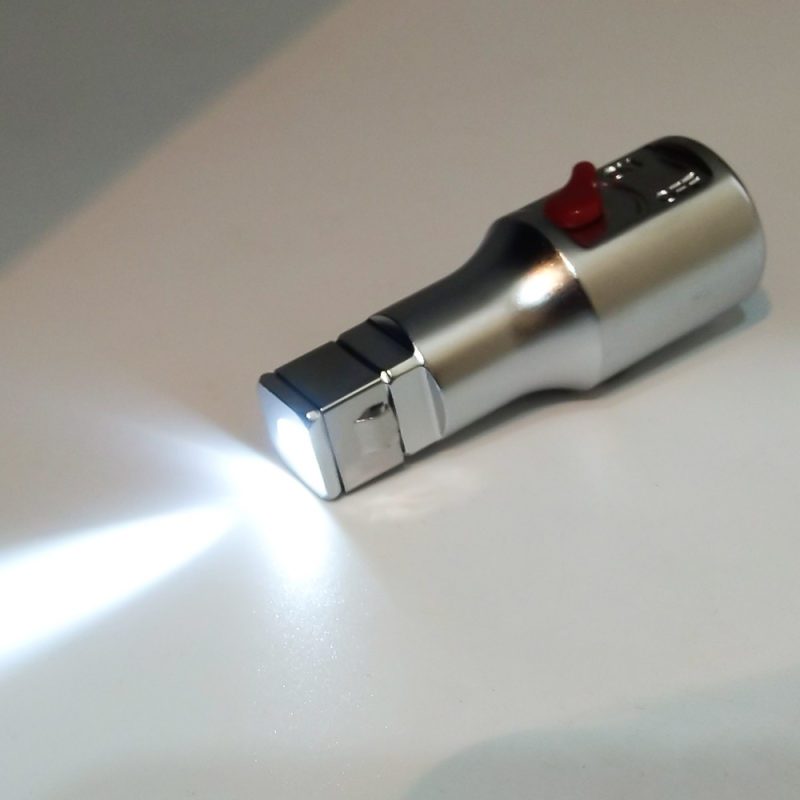 EXTENSIÓN DE 1/2 CON LUZ LED MARCA TOPTUL