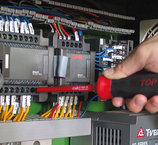 DESTORNILLADOR VDE PH0 X 75 MM ( 1/8 X 3`)